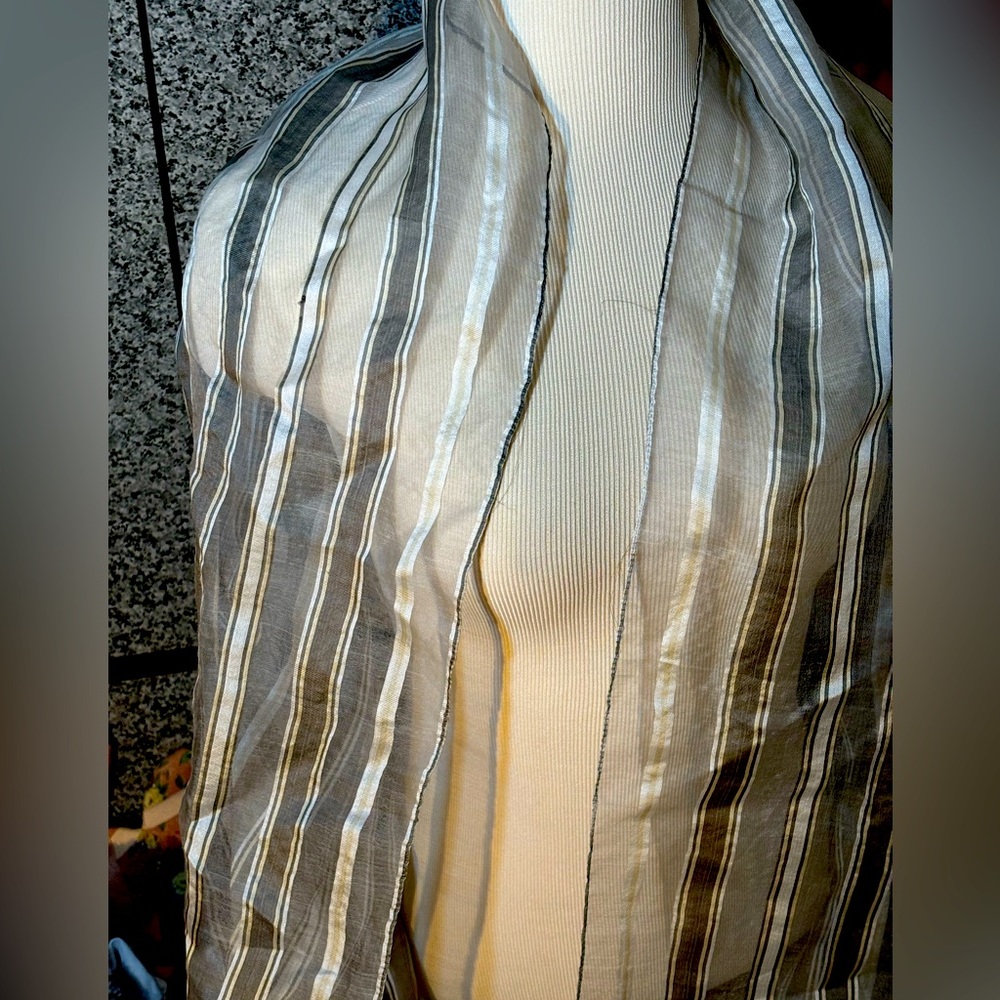 GIORGIO ARMANI gray stripped with fringe scarf 🧣